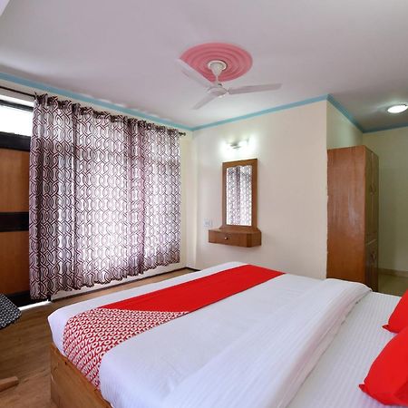 Hotel Oyo Hill View Manāli Esterno foto