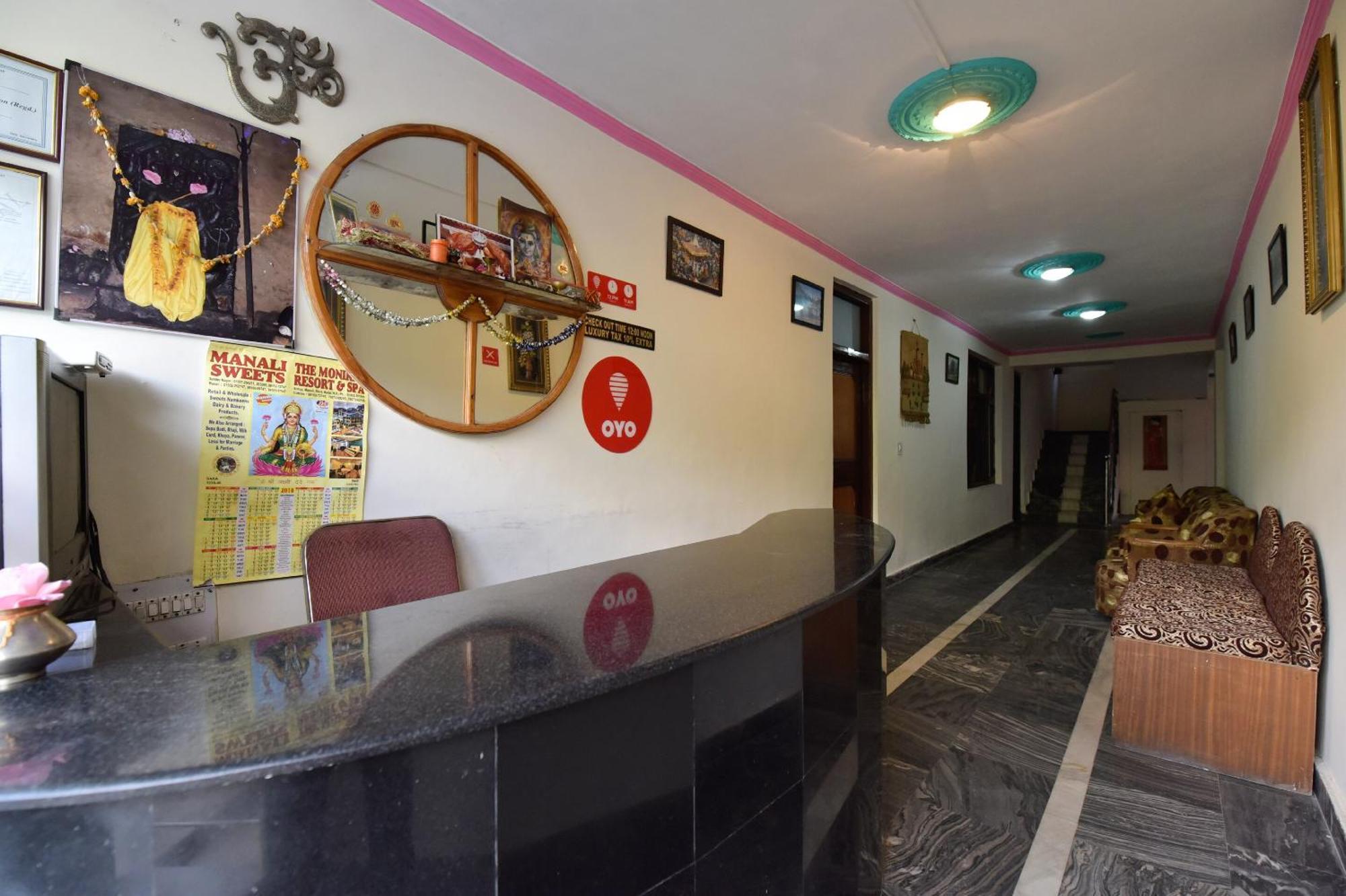 Hotel Oyo Hill View Manāli Esterno foto